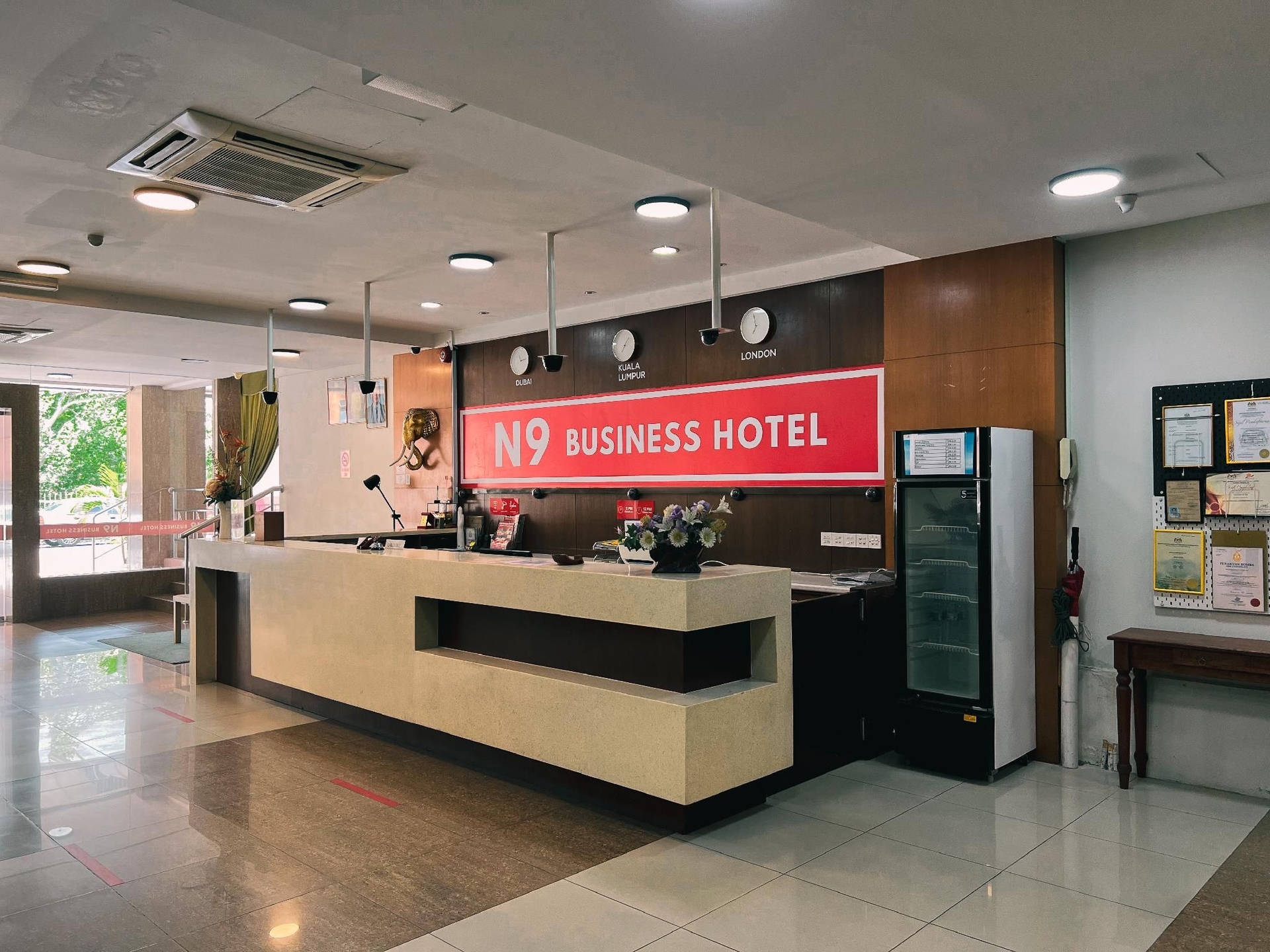 เอ็น9 บิสซิเนส โฮเทล (N9 Business Hotel)2