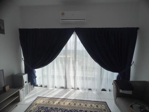 อพาร์ตเมนต์ 3 ห้องนอน 2 ห้องน้ำส่วนตัว ขนาด 68 ตร.ม. – ปุตรา นิไล/นิไล 3 (DINA HOMESTAY)2