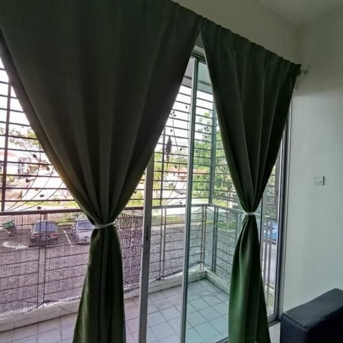 อพาร์ตเมนต์ 3 ห้องนอน 2 ห้องน้ำส่วนตัว ขนาด 980 ตร.ม. – ปุตรา นิไล/นิไล 3 (Homestay Nilai Anggerik Court (Bersebelahan USIM))2