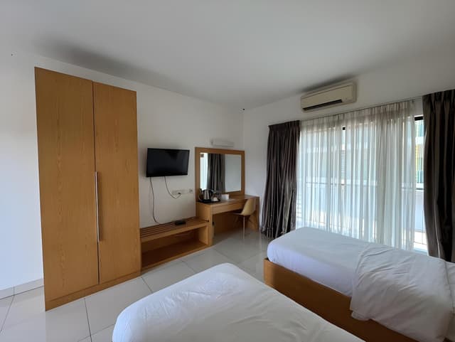 Twin Suite