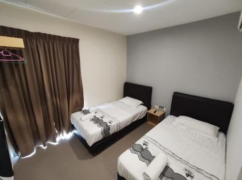 Deluxe Twin Room