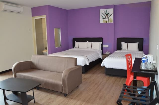 Triple Room