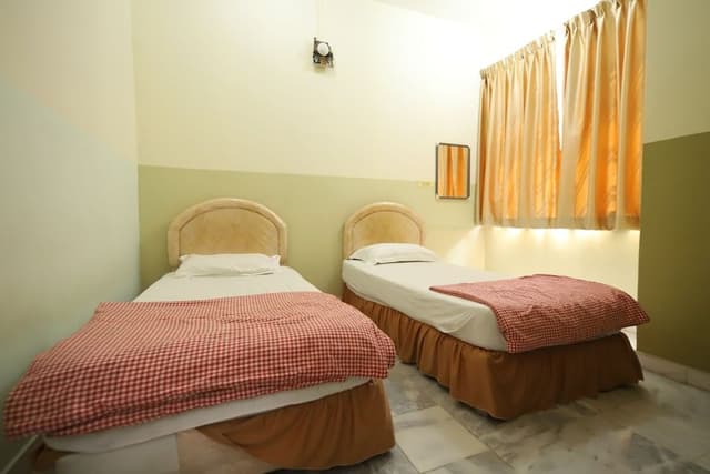 Twin Room, Private Bathroom