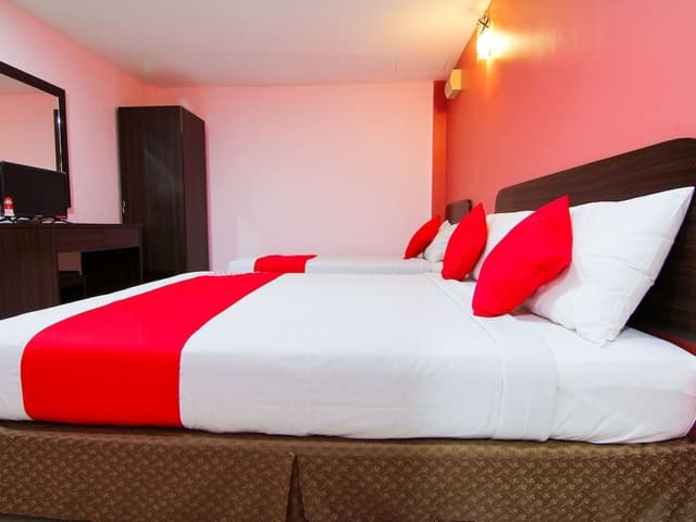 Deluxe Triple Room