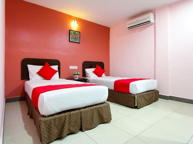 Standard Twin Room
