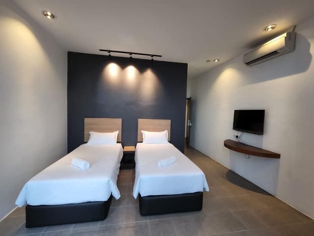 Deluxe Twin Room - Non-Smoking