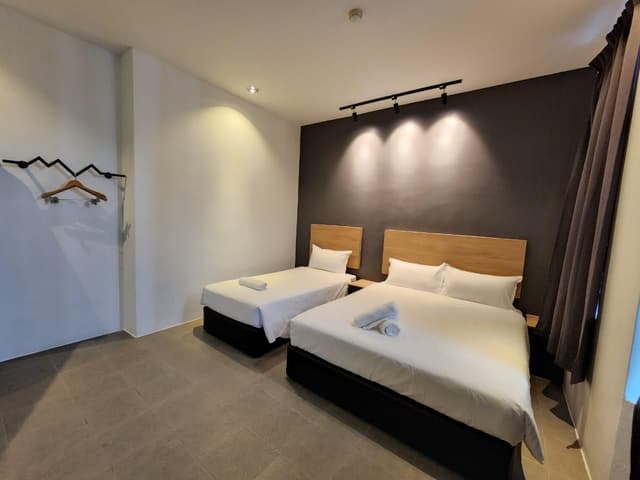 Deluxe Family Room