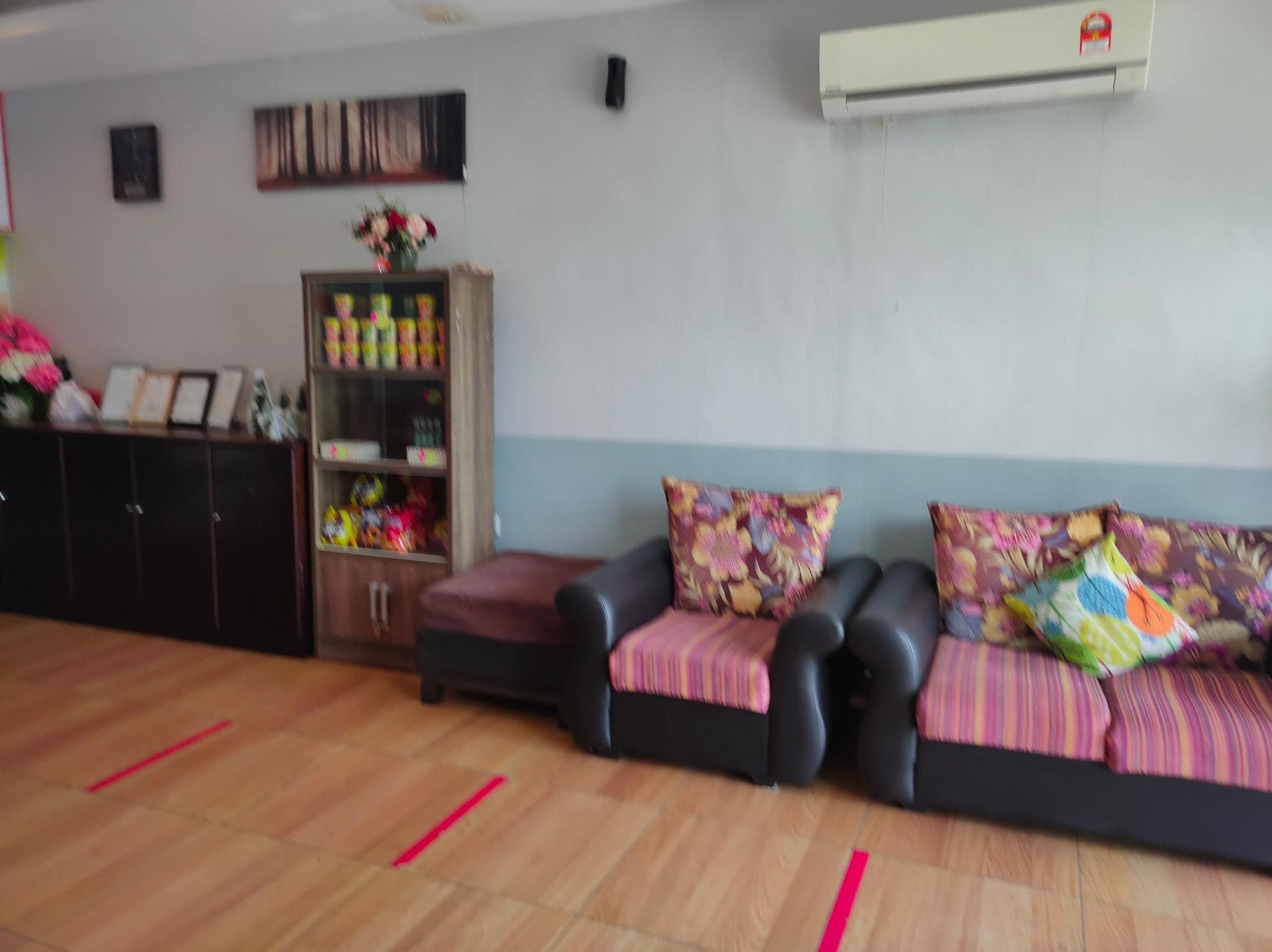 OYO 89330 Hotel Star Inn4