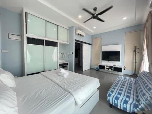 Deluxe Family Suite
