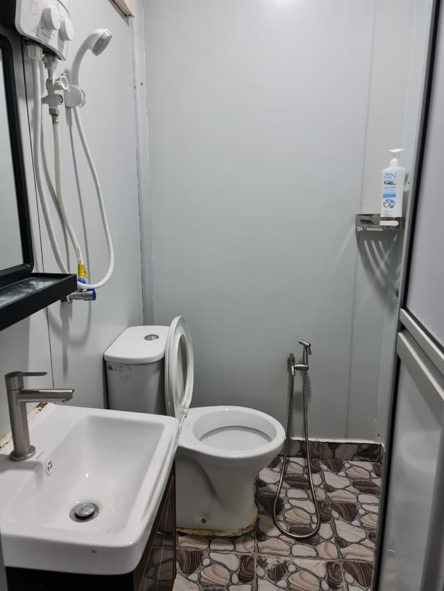 Triple Bedroom - with 3 Single Bed