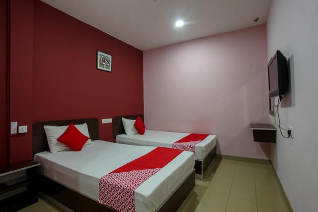 Standard Twin Room