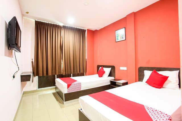 Deluxe Twin Room