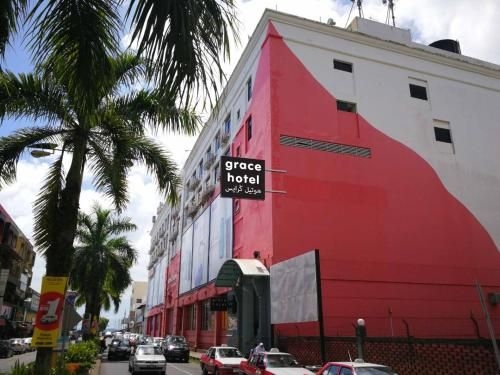 Grace Hotel0