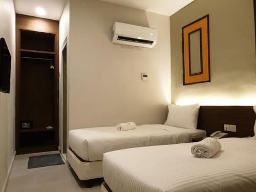 Standard Twin Room without Window