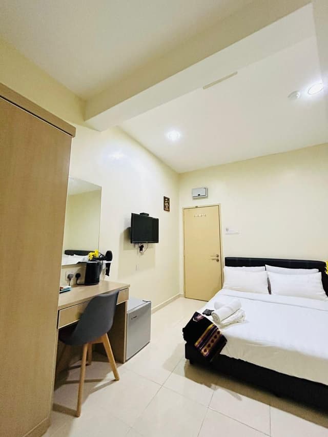 Super Family Room with 2 Double Beds and without Window