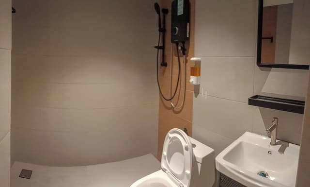 Family Double Room, City View