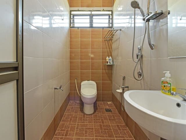 Room, 3 Bedrooms