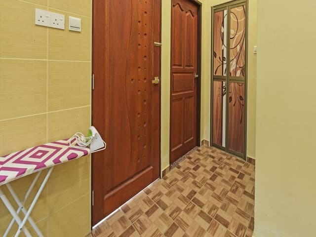 Room, 3 Bedrooms