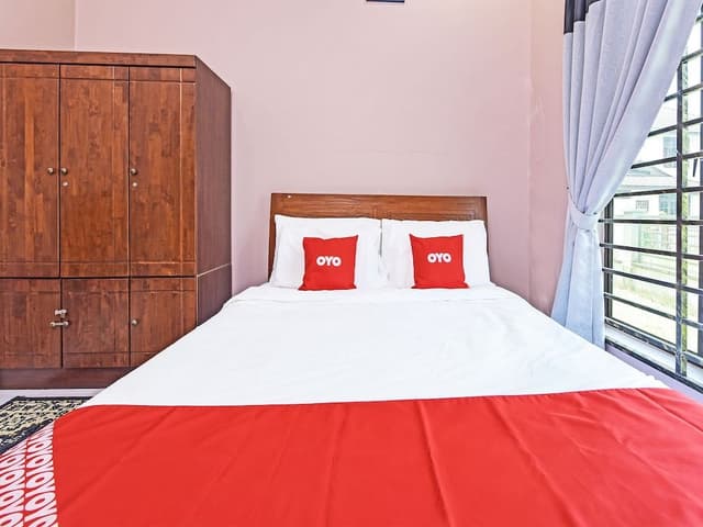 Room, 4 Bedrooms