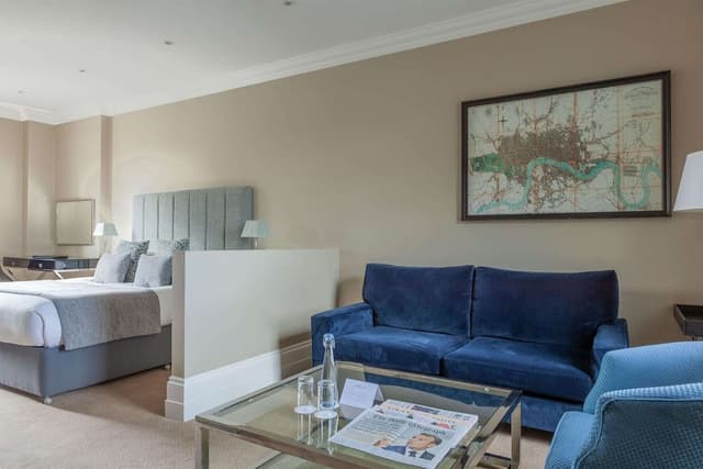 Feature Double Room