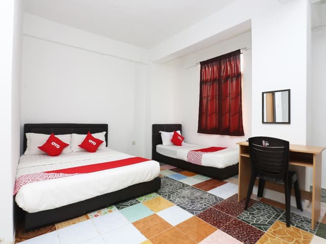 Deluxe Triple Room