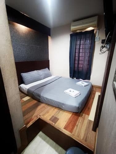 Queen Room