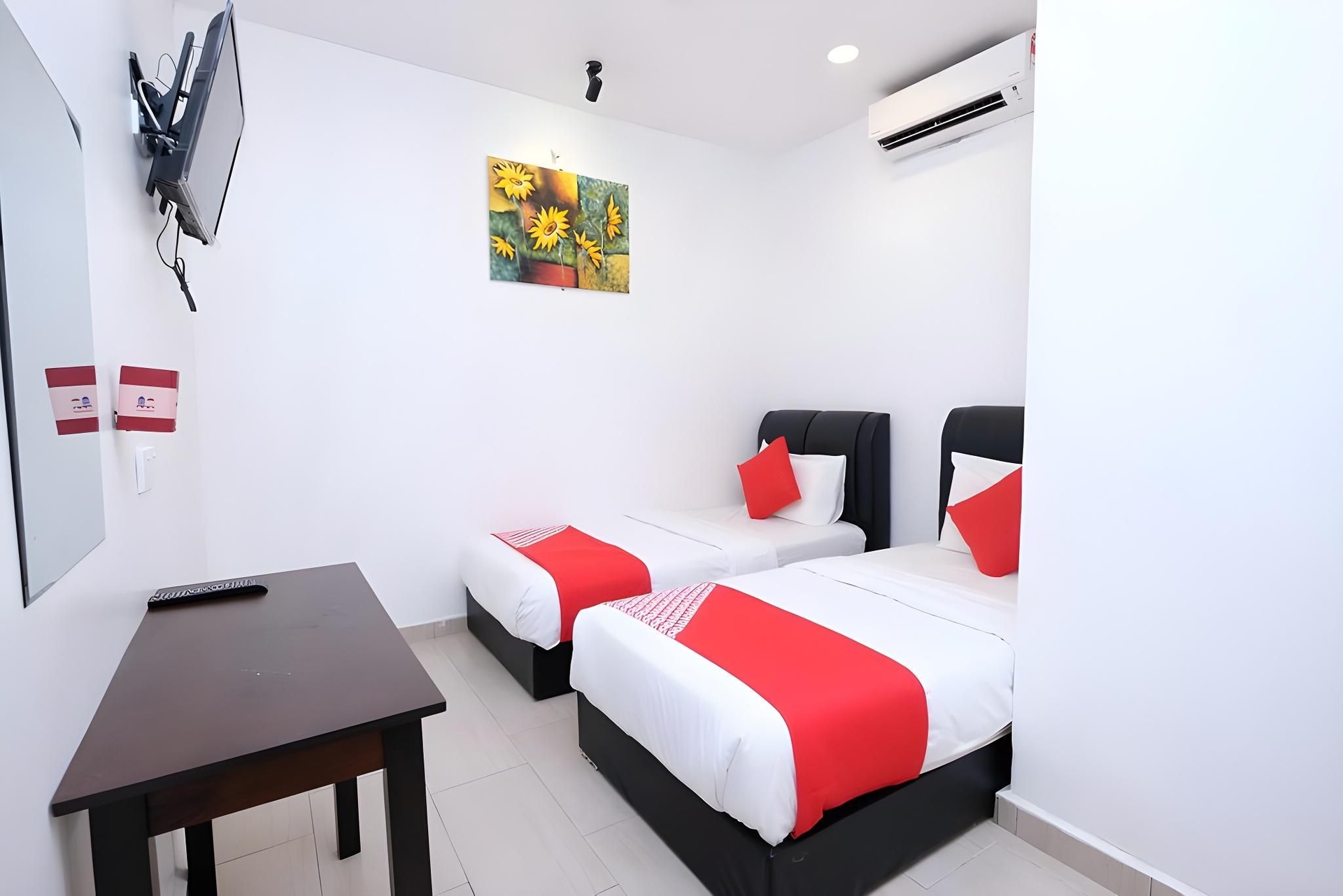 OYO 718 Mr J Hotel Wakaf Che Yeh 14