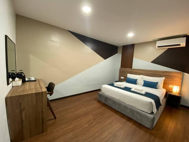 Superior Queen Room - Non-Smoking