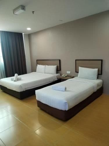Deluxe Family Room