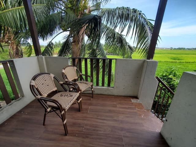 Standard Room, 1 Queen Bed, Balcony