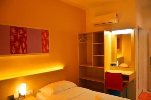 Twin bed