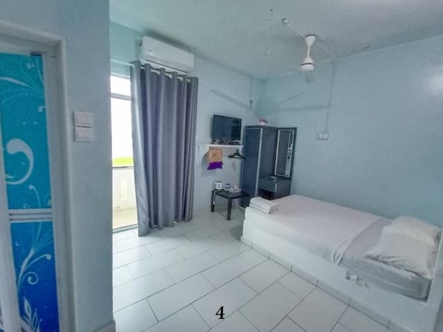 Queen Room