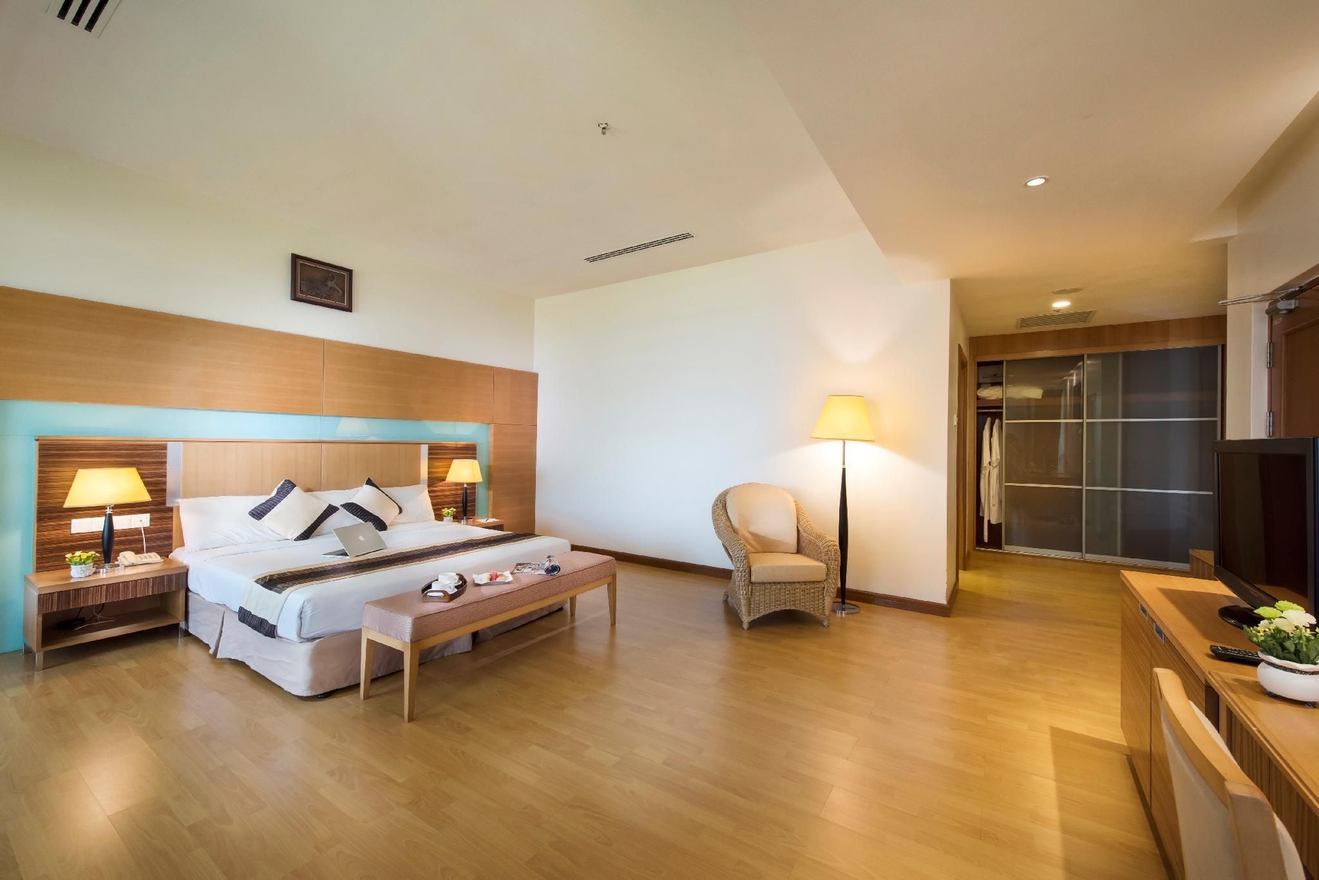 คิงวูด รีสอร์ท มูกะห์ (Kingwood Resort Mukah)2