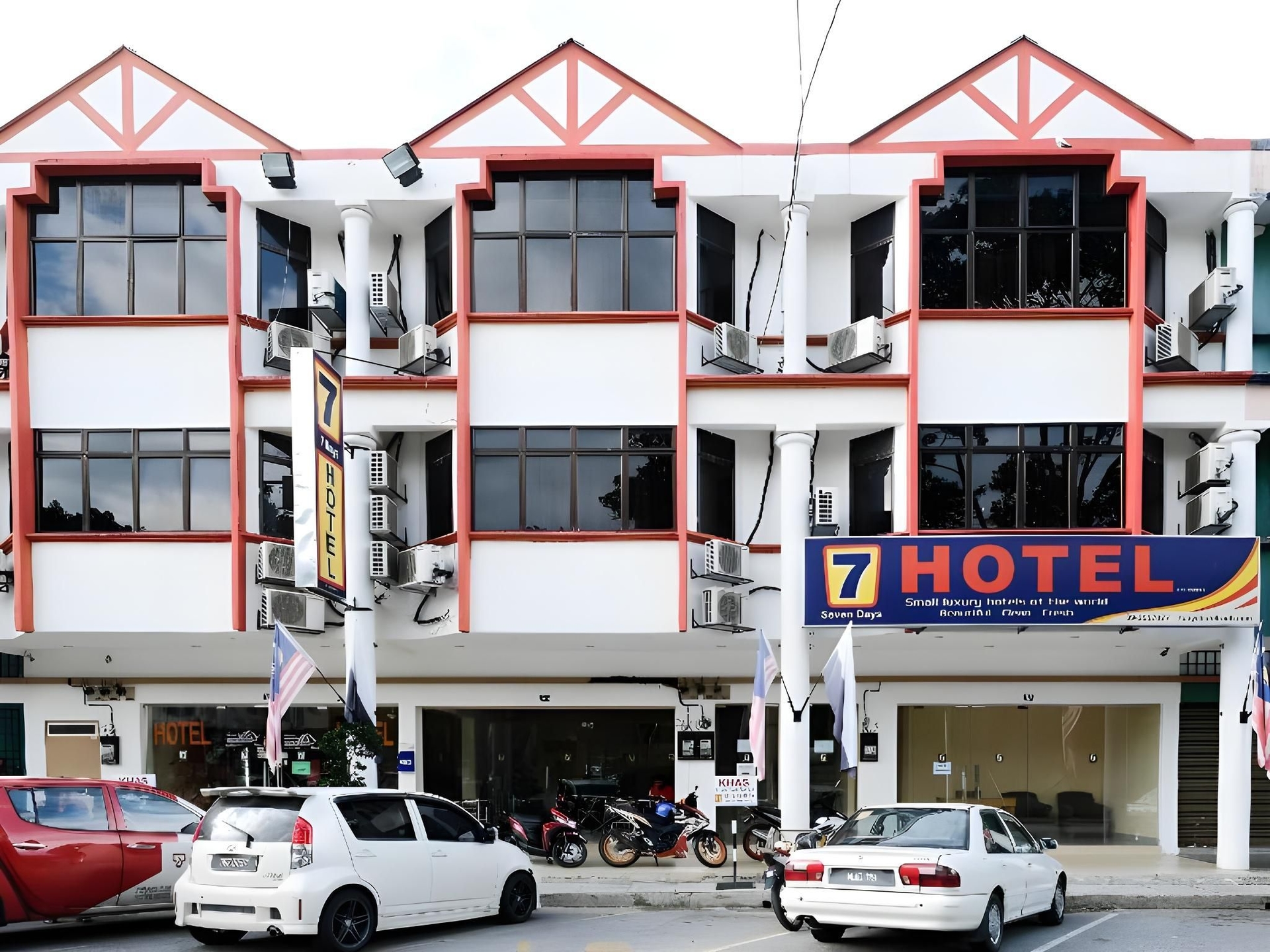 ซูเปอร์ โอโย 635 เซเว่น เดย์ส โฮเทล (Super OYO 635 Seven Days Hotel)1