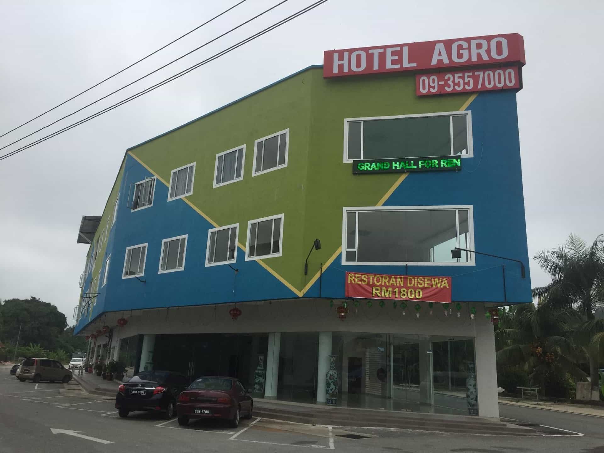 โรงแรมอะโกร เราบ์