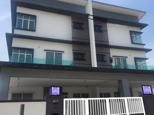 Annex 4-Bedroom Paddy View House - Homestay