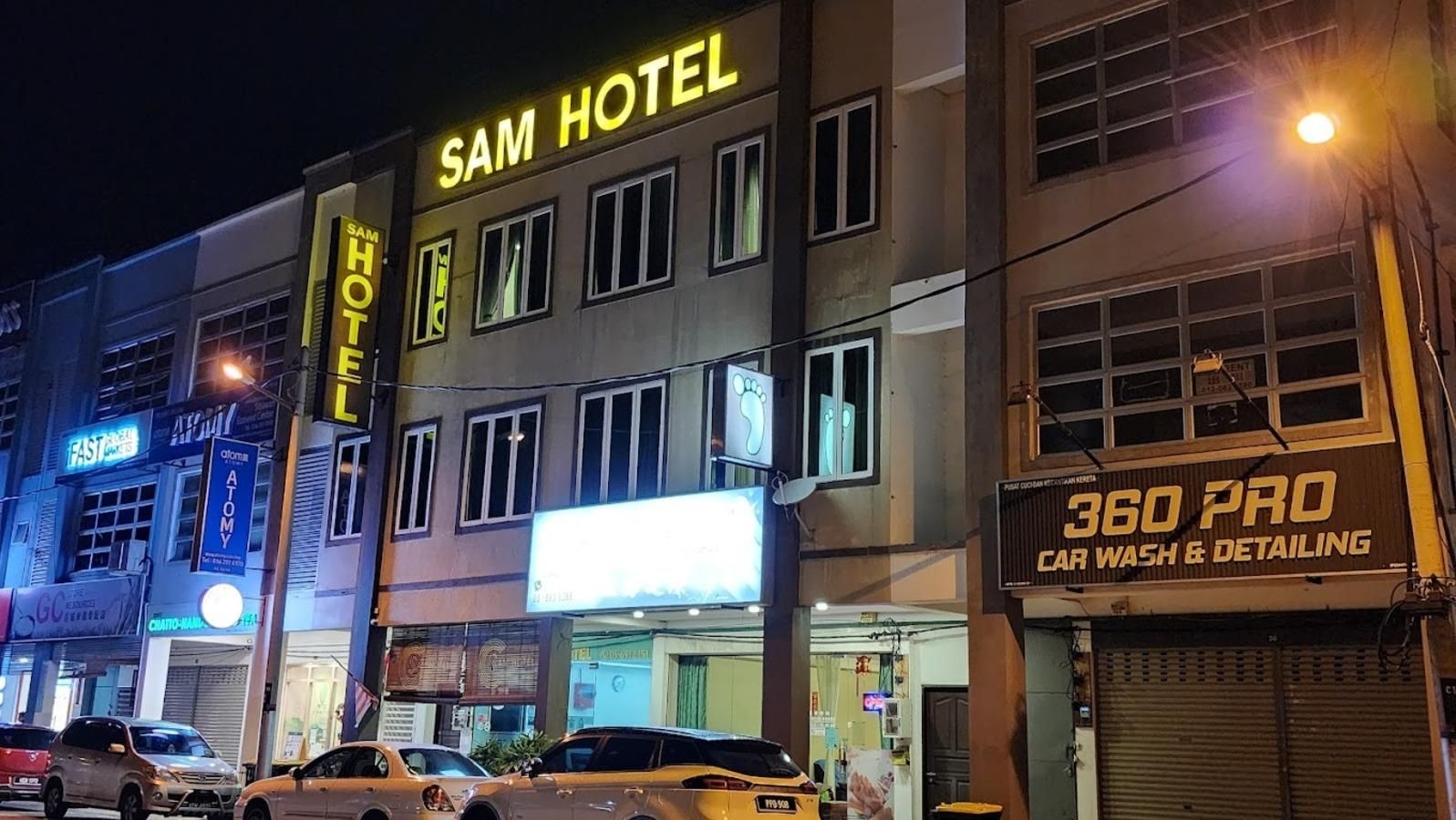 Sam Hotel0