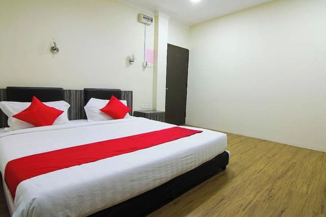 Suite Double with Window