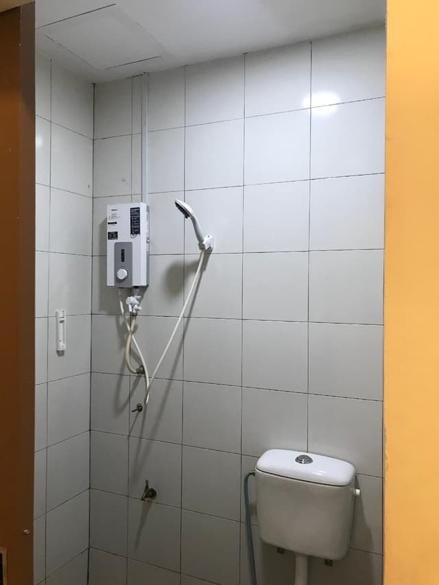 Budget Queen Room