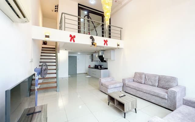 Basic Loft, City View