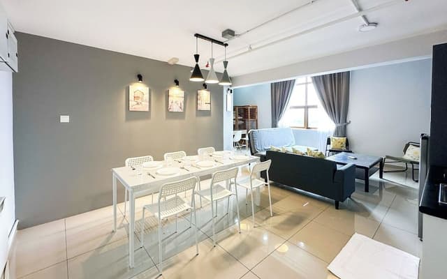 Deluxe Duplex, City View