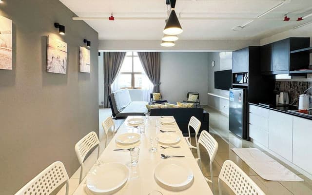 Deluxe Duplex, City View