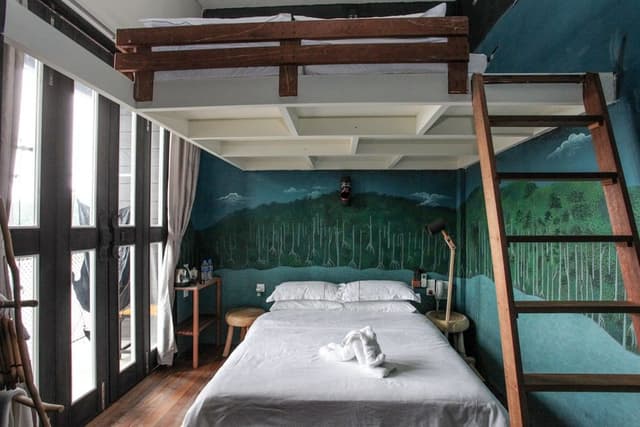 Dolphin Family Room