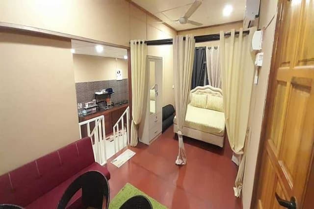 Room, 3 Bedrooms