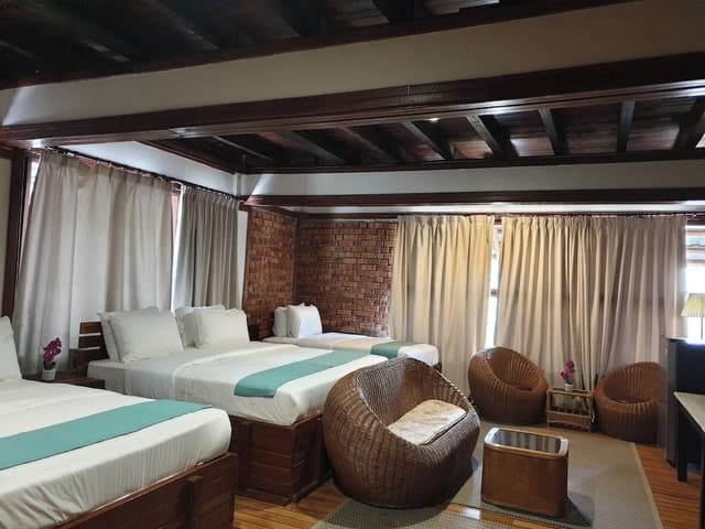Deluxe Triple Room