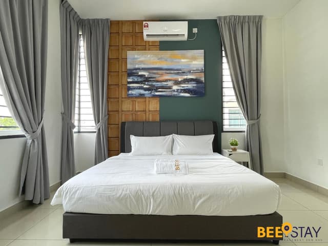 Deluxe Home