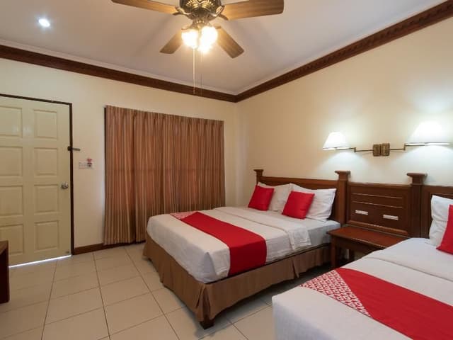 Deluxe Triple Room