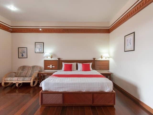 Executive Suite