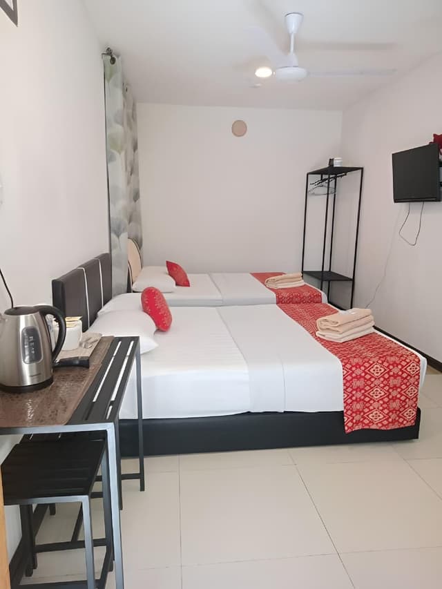 Double Queen Room