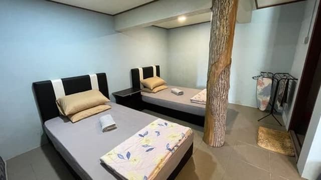 Twin Room, Private Bathroom